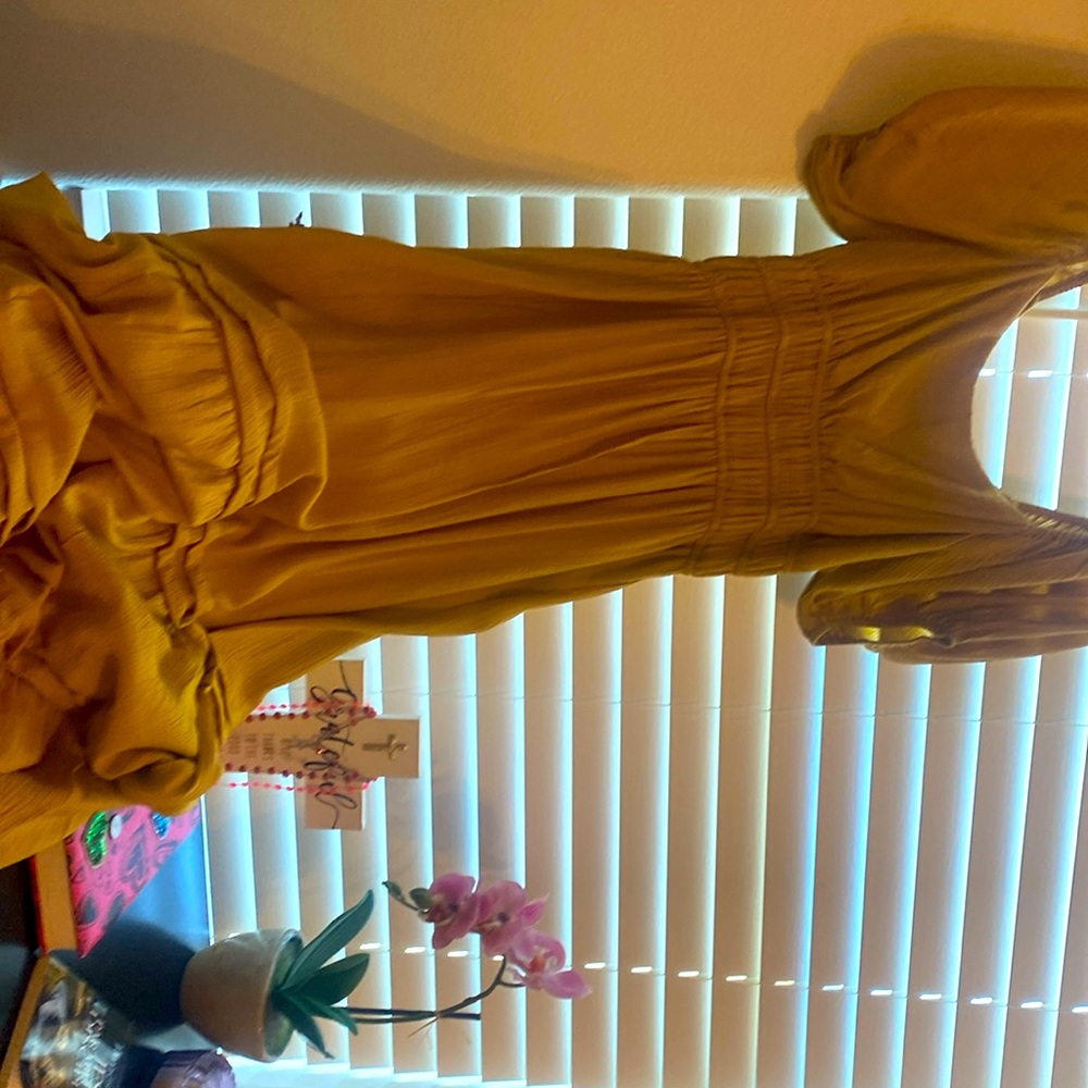Yellow maxi dress L